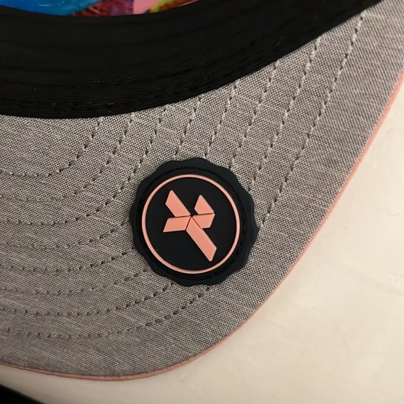 Melin x Daniel Ricciardo Hat 🧢✨ - Picture 6 of 6